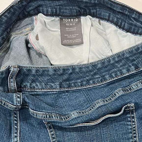 Torrid Vintage Stretch Mid-Rise Skinny Jean - Picture 8 of 9